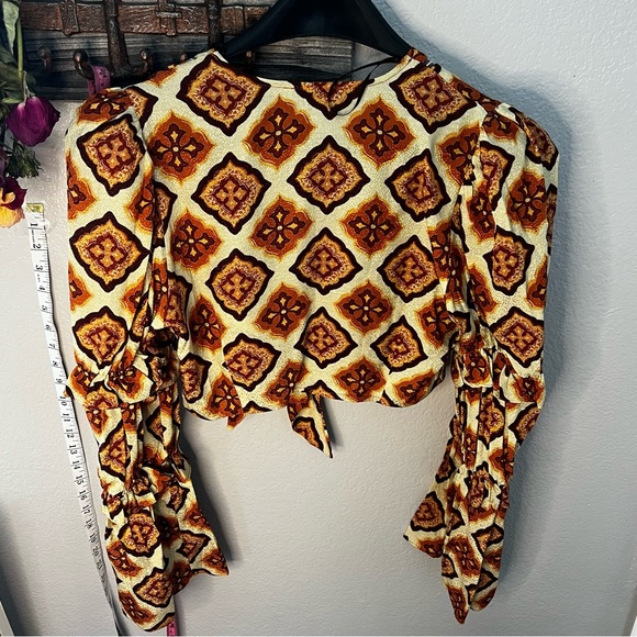 Nocturne | Tie front crop top. Long sleeved. Size M/L. Bohemian. EUC - Picture 4 of 11